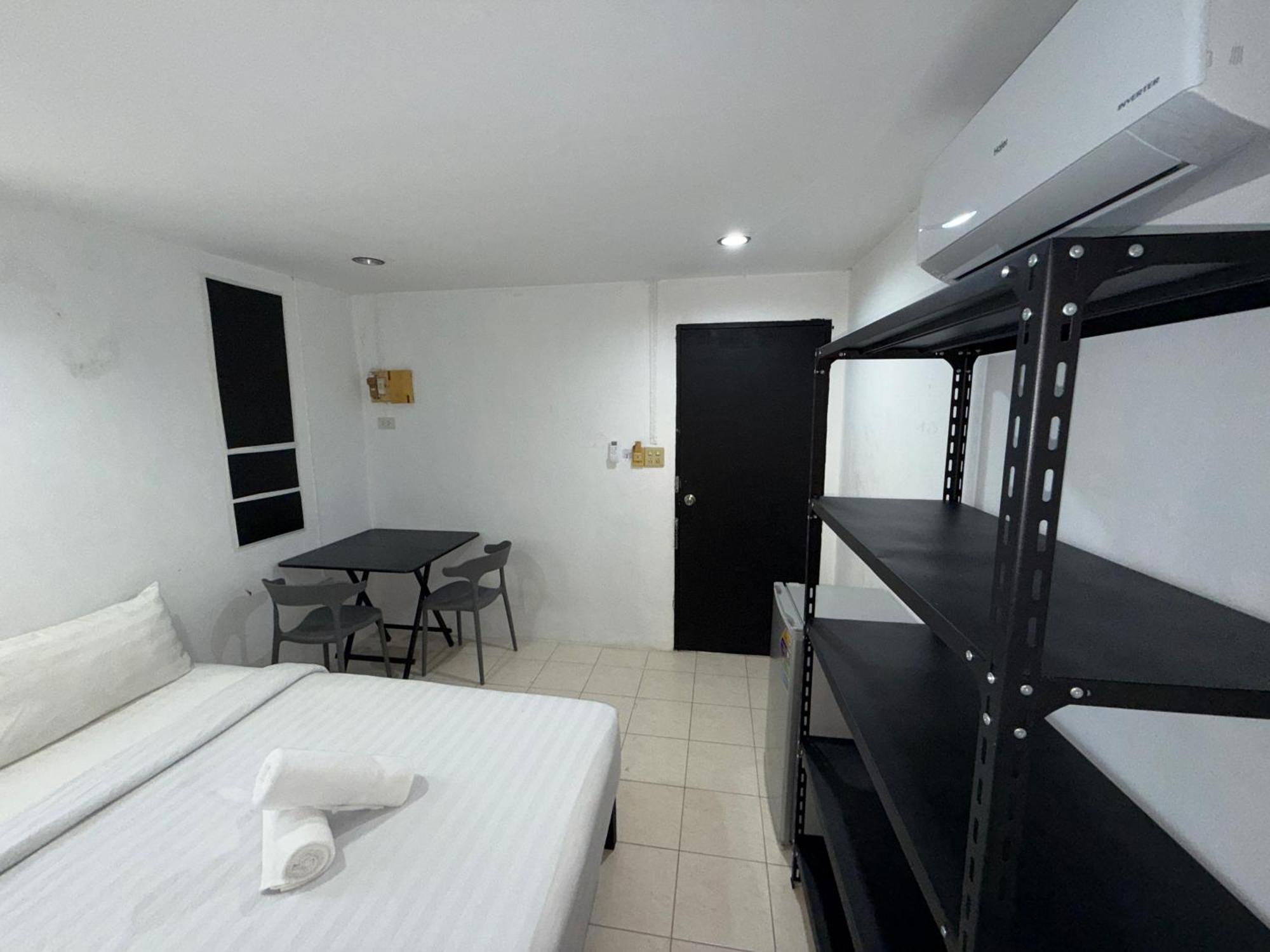 Patong Canal Villa 200 Exterior foto